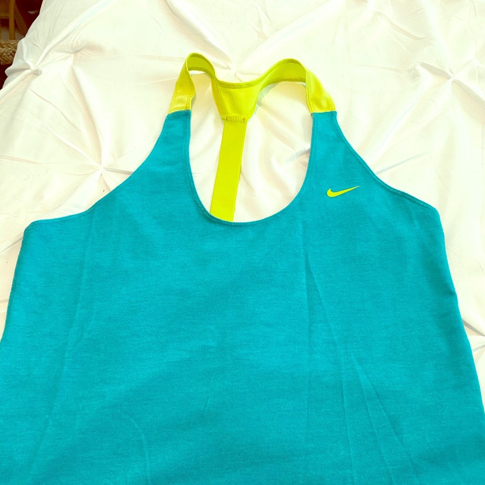 Nike workout halter - never worn!